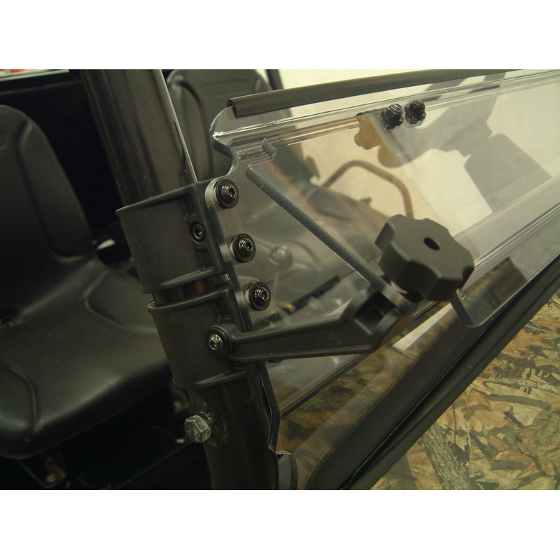%HALF FOLDING WINDSHIELD HC CUB CADET VOL.