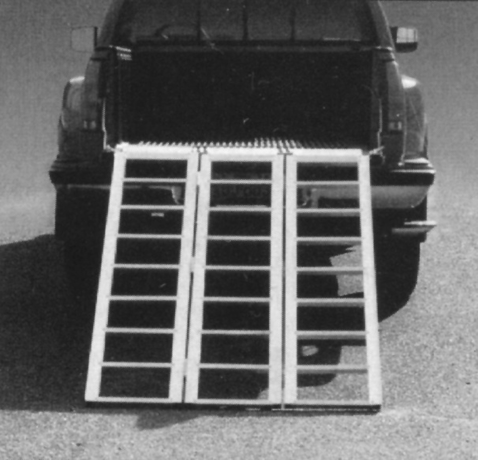 1500 lbs TRI-FOLD ALU. RAMP 69''X45''