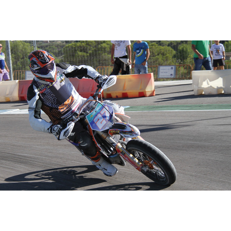 FR. FENDER SUPER MOTARD WHITE.
