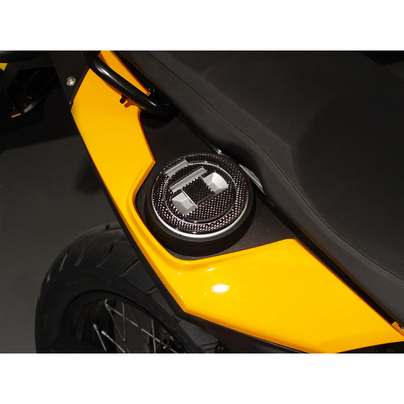 CARBON FIBER FUEL CAP TRIM WITHOUT BOLT PATTERN