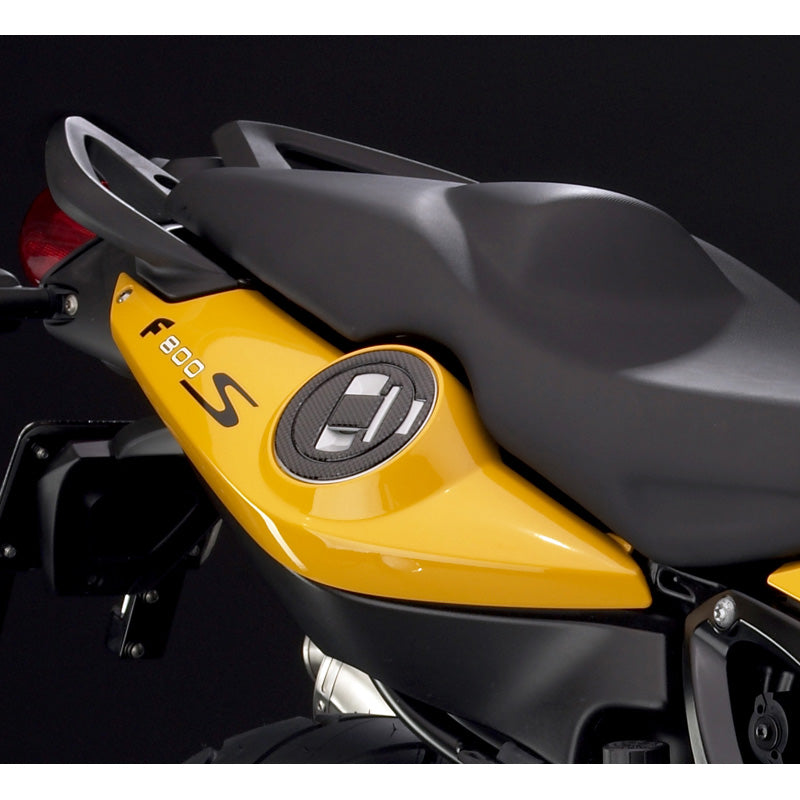 CARBON FIBER FUEL CAP TRIM WITHOUT BOLT PATTERN