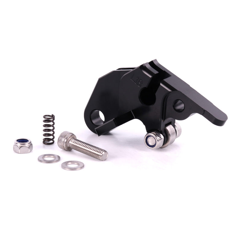 BRACKET CLUTCH LEVER SUZUKI