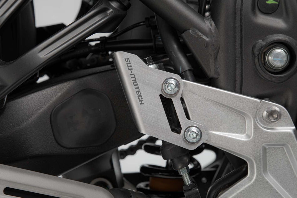 BRAKE CYL GUARD YAM XT700Z (21-22)