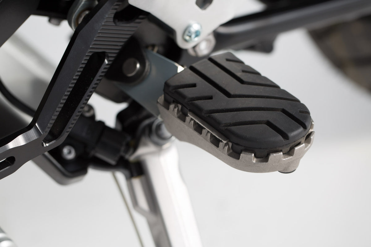 ION FOOTREST KIT TRIUMPH