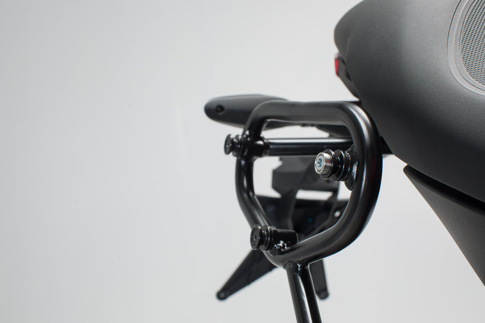 SLC CARRIER RH MONSTR 821/1200/S/SSPORT